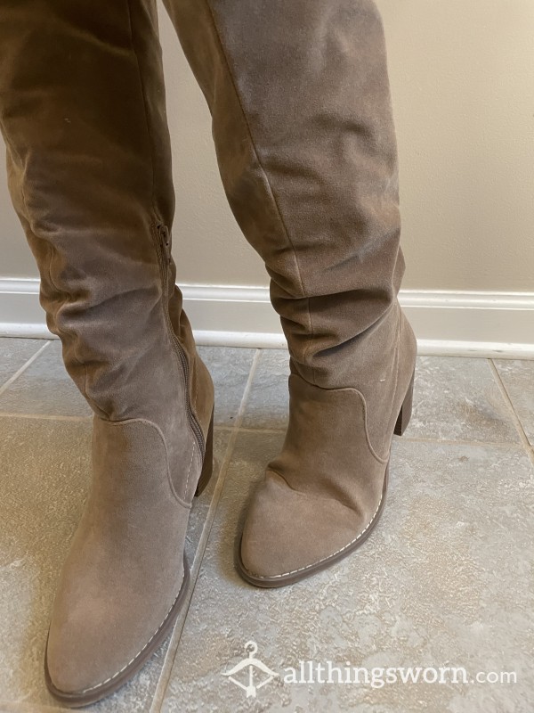 Women’s Suede Knee High Boots, Size 10, +socks