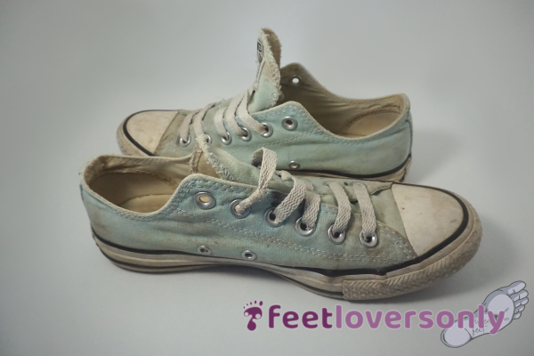 Worn Size 7 Herby Green Converse Shoes