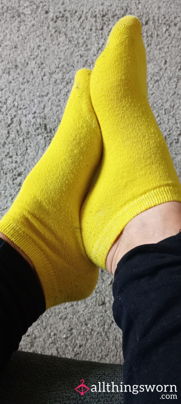 Yellow  Trainer Socks 💛