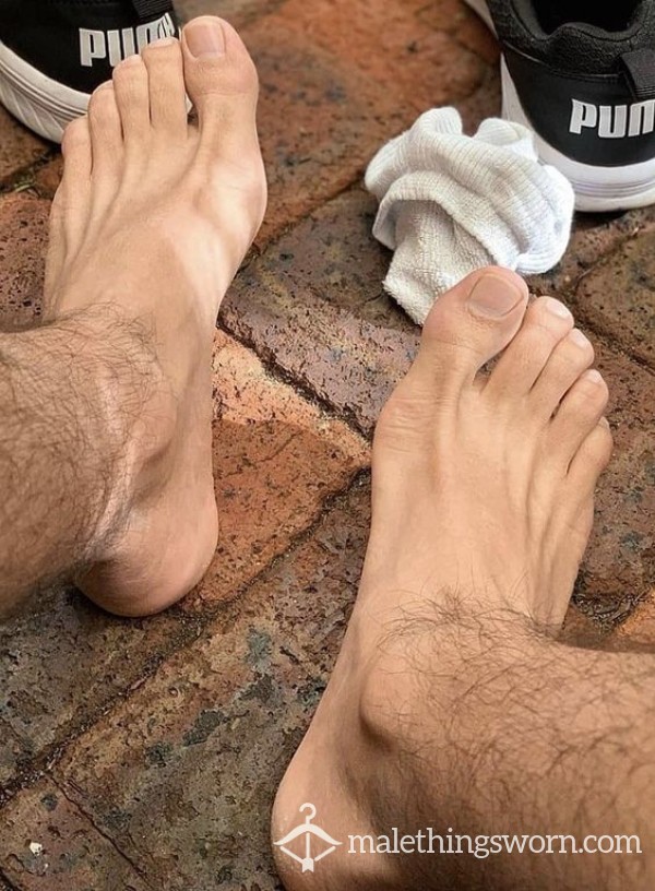 Blond_Feet