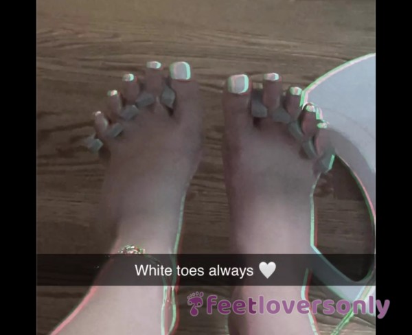 FeetQueen3521