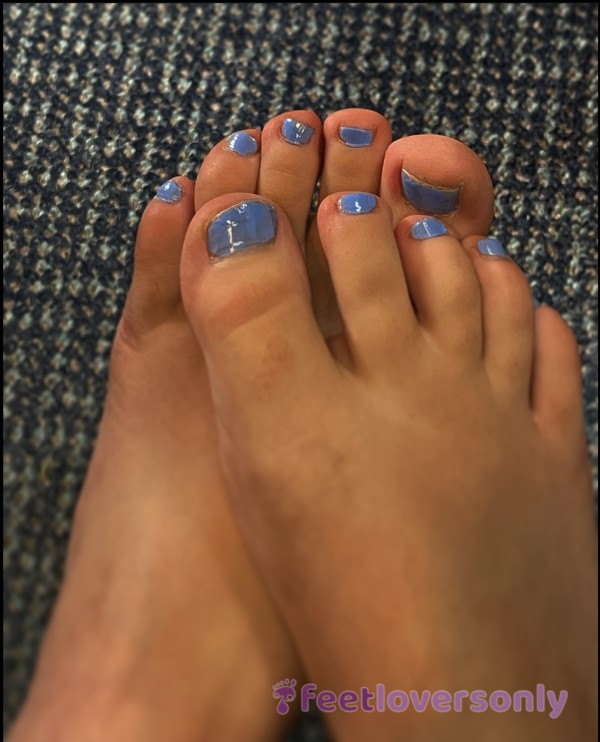 Suckable_toes